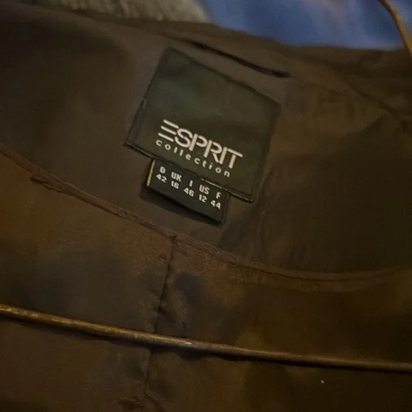 Jacket - Picture 3 of 5